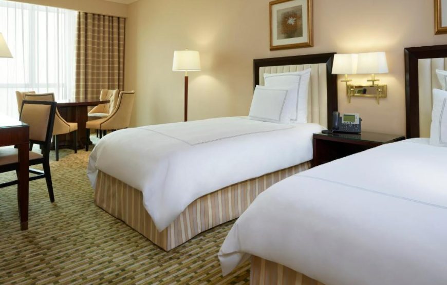 Classic Twin Room with Partial Kaaba View