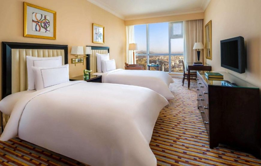 Classic Twin Room with Partial Kaaba View